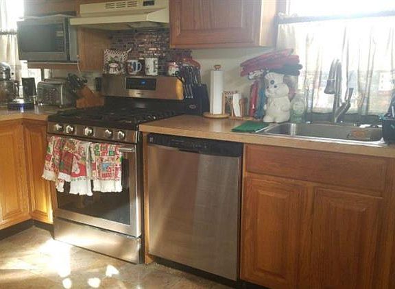 5th image of 1479 Village Way