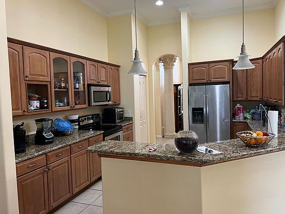 2nd image of 3189 SW Armucher Street