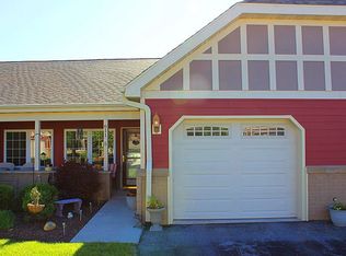 611 Danube Ct UNIT 5, Sheboygan Fls, WI 53085