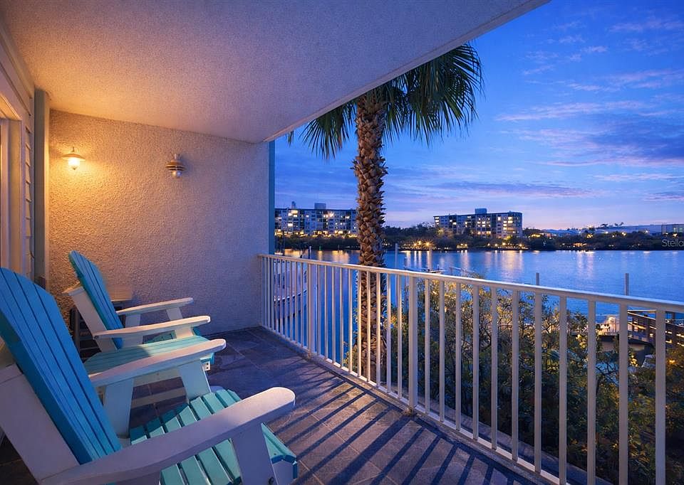 1st image of 399 2nd St Unit 216