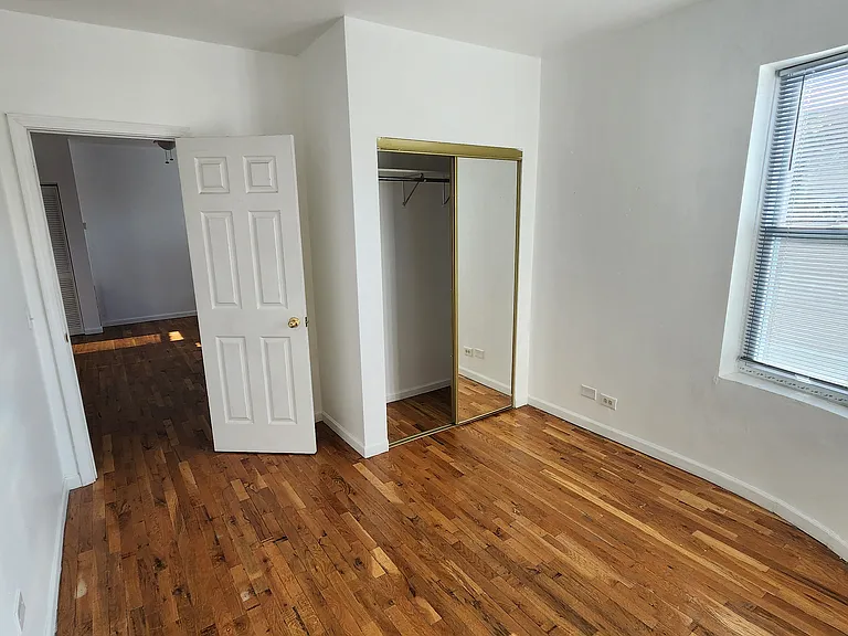 2525 W North Ave #2 — Photo 6