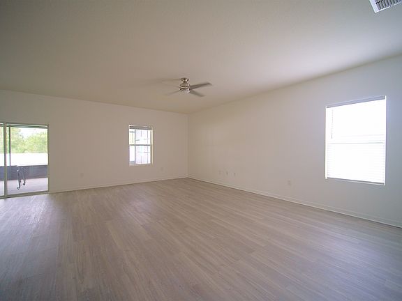 4th image of 2849 Neverland Dr