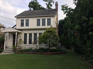 22 Ellard Ave, Great Neck, NY 11024