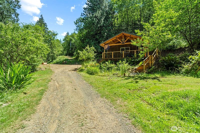 2nd image of 19005 NE Buncombe Hollow Road