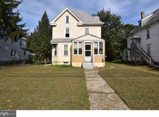 263 W Broad St, Paulsboro, NJ 08066