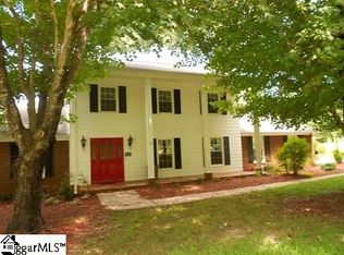 1114 Briarwood Dr, Easley, SC 29642