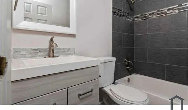 22 Helmsman Ct — Photo 12