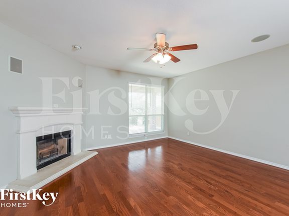 4th image of 10649 Fossil Hill Dr