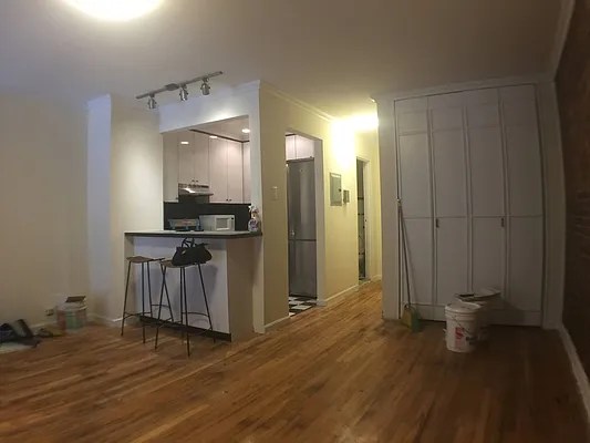 Rented by Francine Realty | media 14