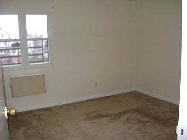 2nd image of 156 S Munn Ave APT A2