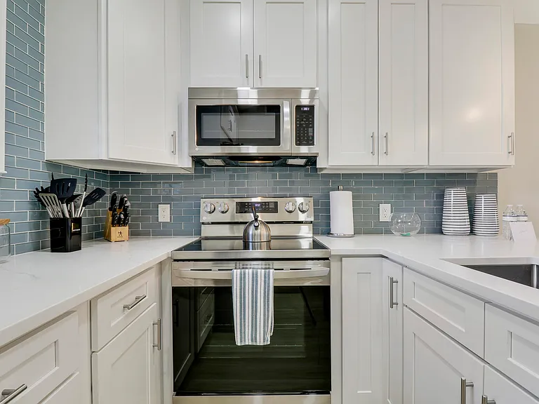 523 Club Dr — Photo 11
