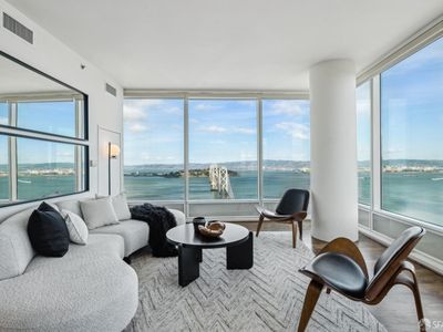 425 1st St UNIT 4202, San Francisco, CA, 94105