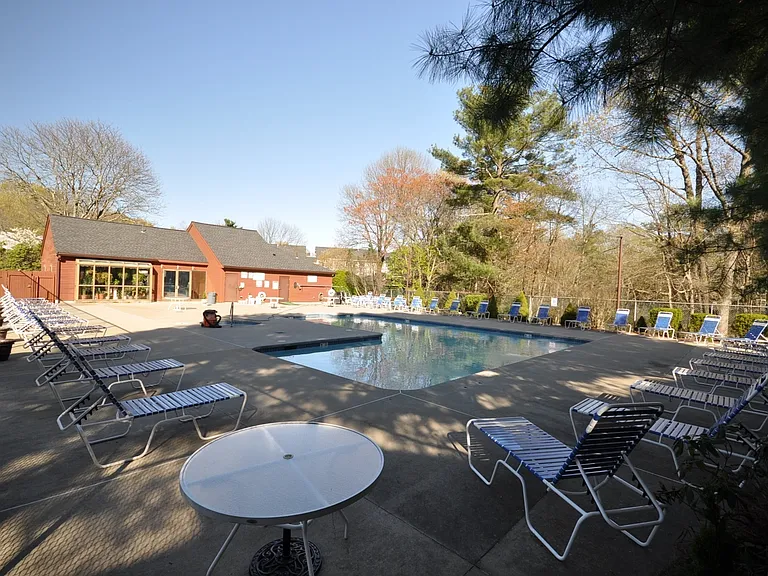 50 Silver Hill Ln — Photo 15