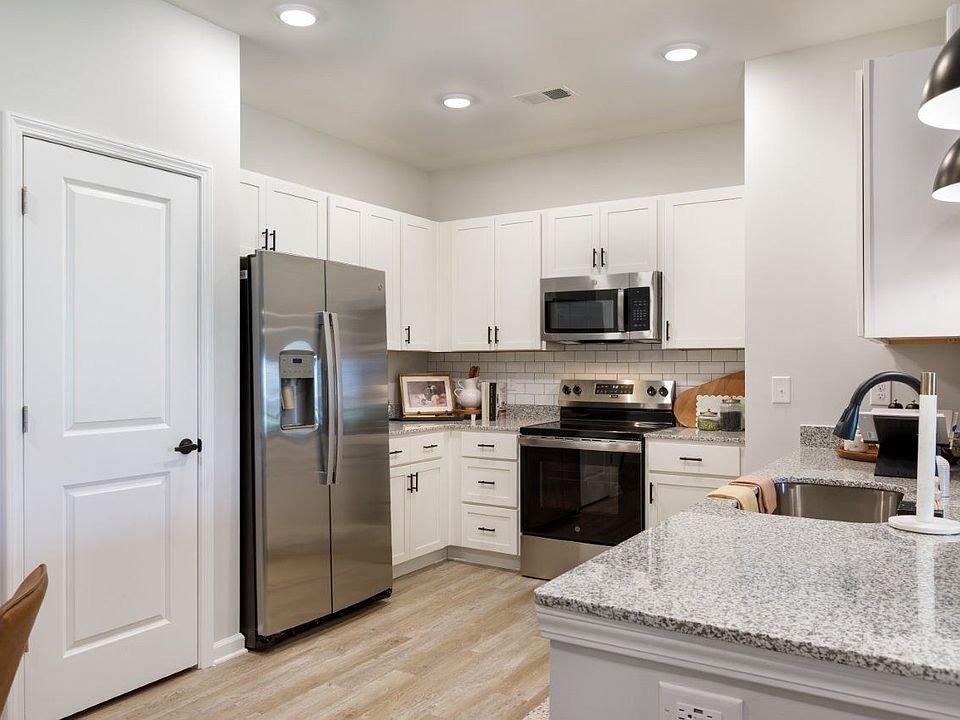 1st image of 2050 Airport Blvd NW #923