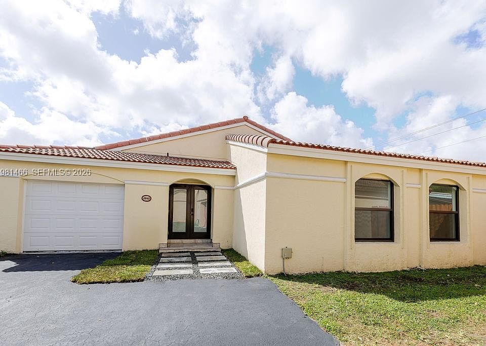 1st image of 8940 SW 4th Ter