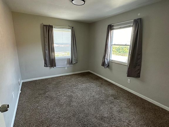 5th image of 2615 N Gettysburg Ave APT B