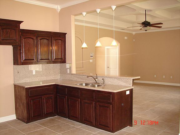 kitchen/living