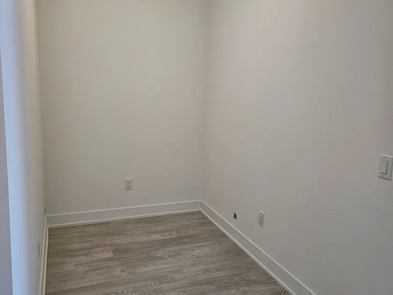 2545 Simcoe St N #2210 — Photo 5