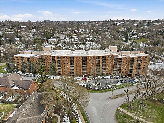 2nd image of 1500 Cochran Rd APT 700