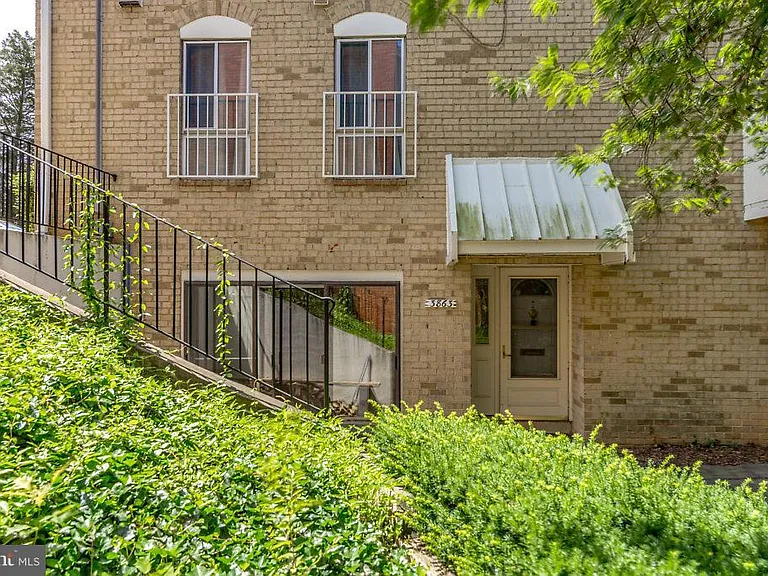 3863 Persimmon Cir — Photo 3