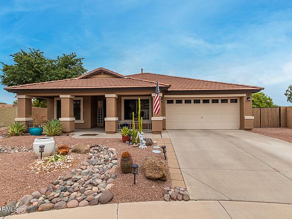 4th image of 42576 W Chisholm Dr