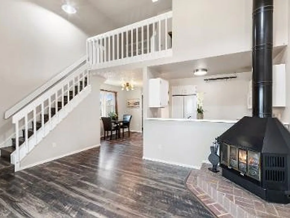 5555 Denmark Ct
