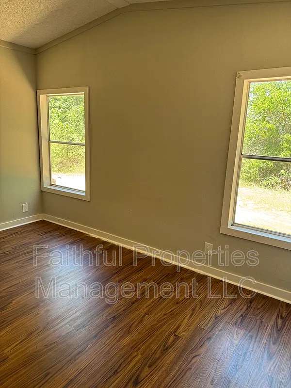 3 bed, 2.0 bath, $1,535 — Photo 2