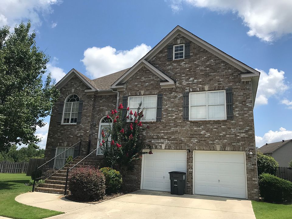 1st image of 300 Stonecreek Cir