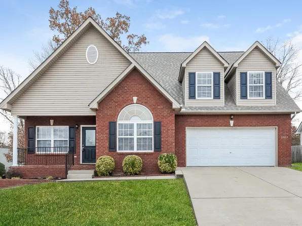 1903 Champlain Dr, La Vergne, TN 37086