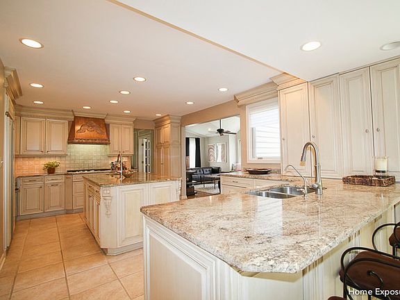 4th image of 1161 Black Oak Dr