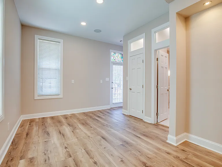 2301 N Marion St #1 — Photo 8