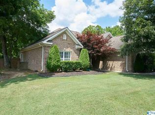 118 Cove Creek Dr, Decatur, AL 35603