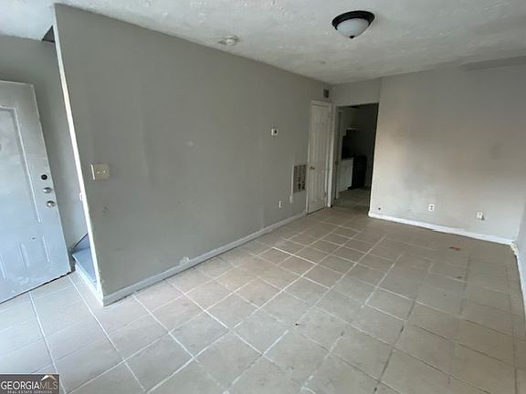 4th image of 2208 Roosevelt Ave