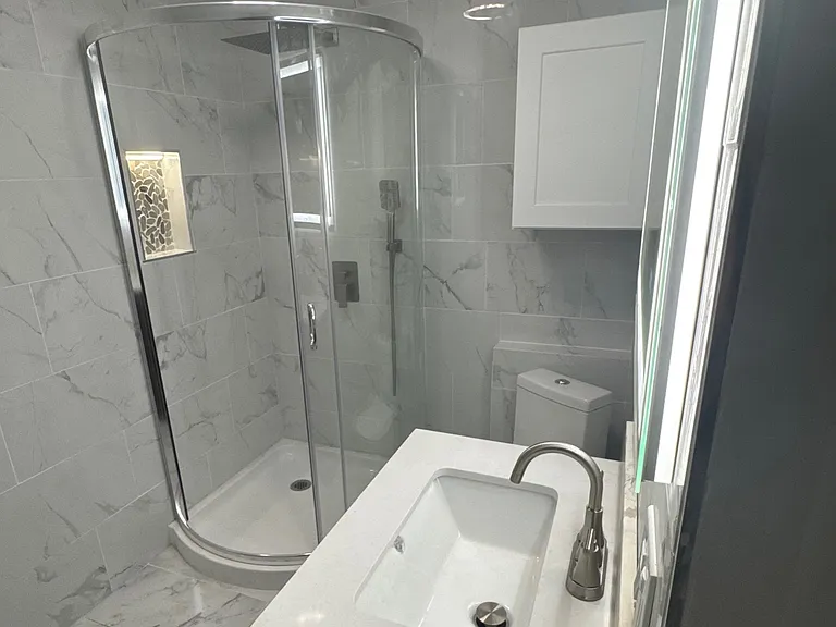 2239 Alcyona Dr — Photo 22
