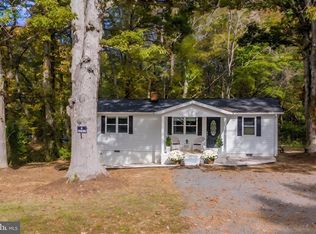 201 Grainery Rd, Montross, VA 22520