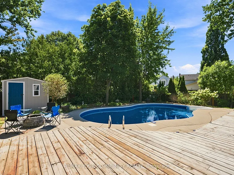 1544 Greenbriar Dr — Photo 36