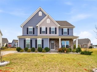 209 Farmington Pl, Smithfield, VA 23430