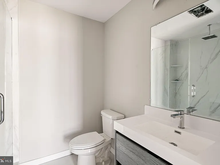 1648 Ridge Ave #401 — Photo 20