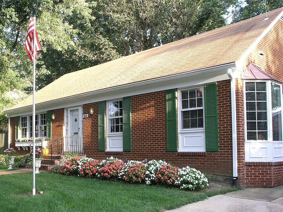 2nd image of 5315 Neville Ct