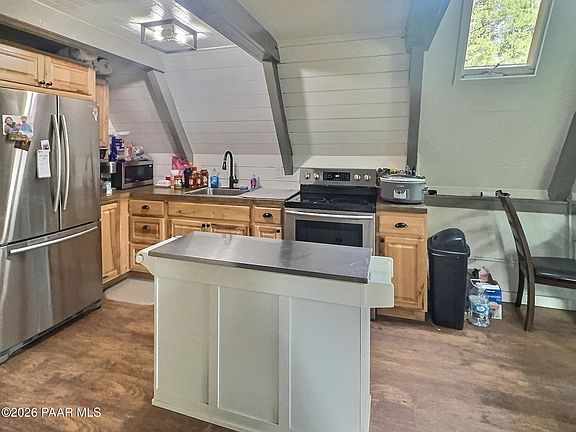 5th image of 2755 E Tunnel Rd