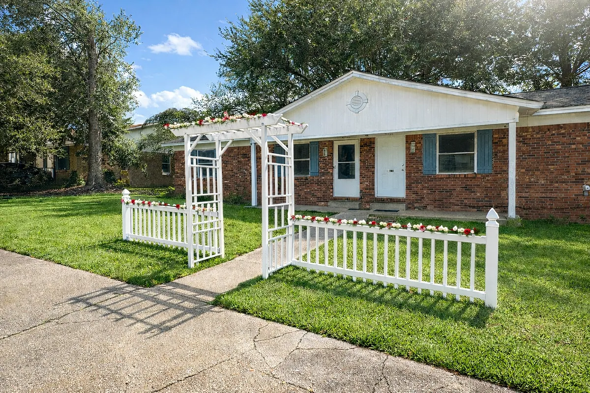 Building Photo - 4969 Yacht Harbour Dr