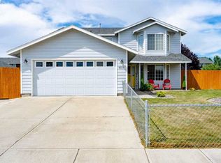 8215 Wrigley Dr, Pasco, WA