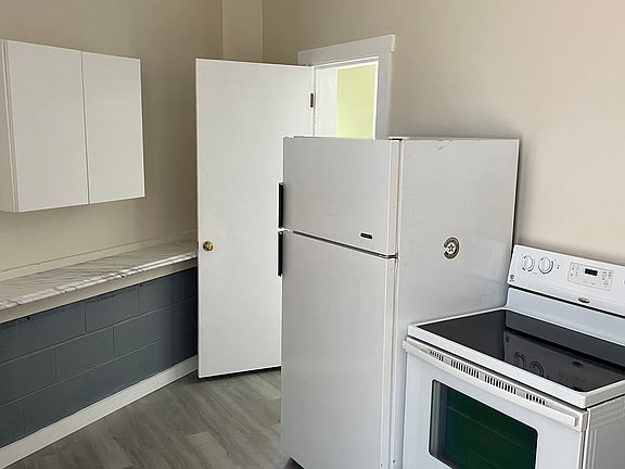 5th image of 1526 Dodds Ave Unit B