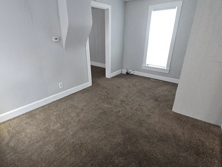 1427 Lincoln St — Photo 6