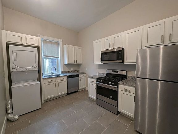 4th image of 2220 S 9th St #C