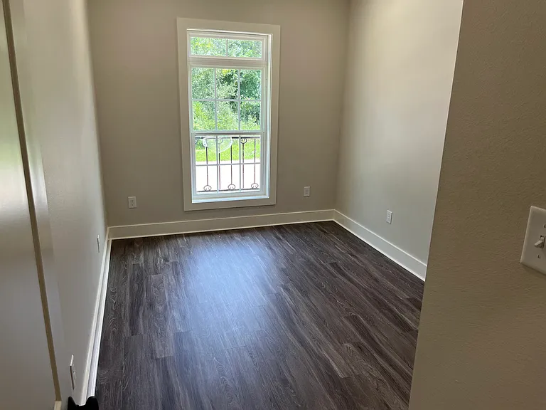 2715 Broadmoor Blvd #1B — Photo 4