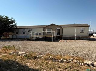 111 E Harkness Rd, Carlsbad, NM 88220