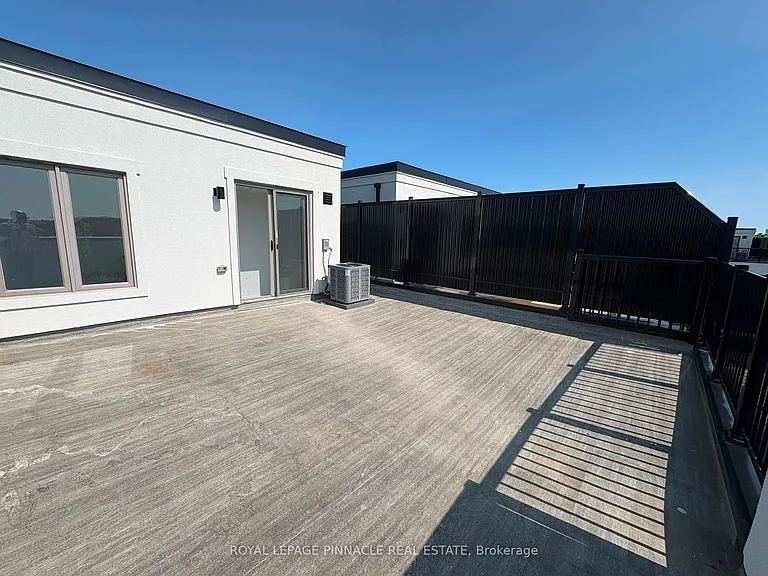 3 Bancroft Ln #202 — Photo 29