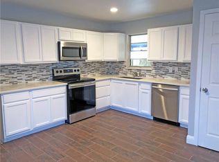 618 King Richard St, Irving, TX 75061