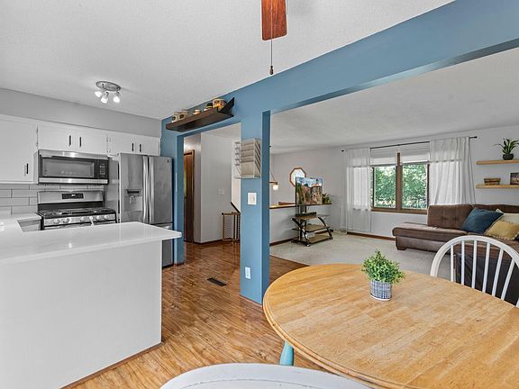 5th image of 13425 309th Ave NW